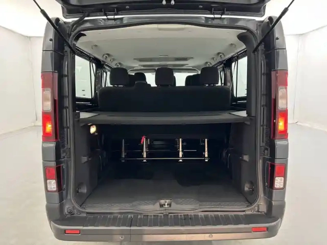 Renault Trafic l2 dci 150 energy s&amp;s — photo 32