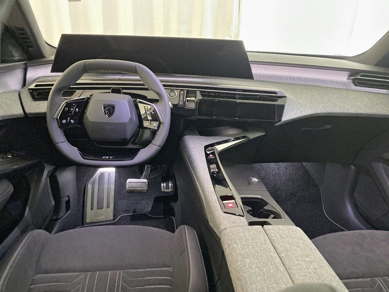 Peugeot 3008 hybrid 145 e-dcs6 gt — photo 8