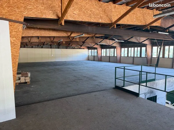 Local artisanal 700m2