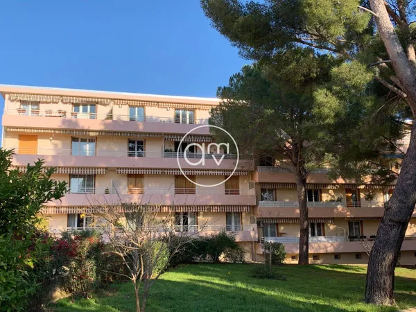Parking 15 m²