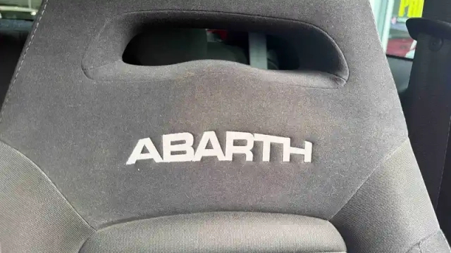Abarth 500 595 1.4 turbo 16v t-jet 180 ch bvm5 — photo 31