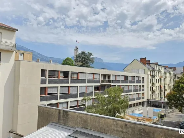 Appartement 4 pièces 74 m²