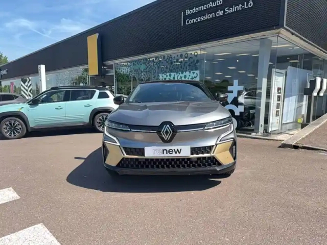 Renault Megane e-tech ev60 220 ch super charge — photo 8