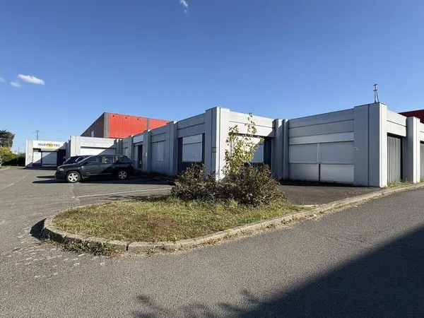 Bureaux 408 m²