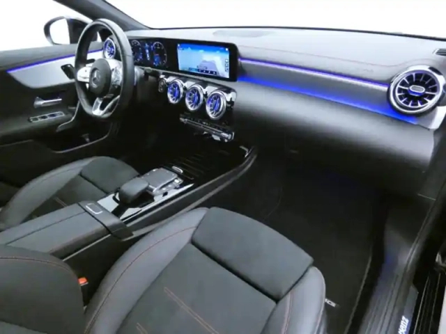 Mercedes Cla coupé 220 d amg line — photo 4