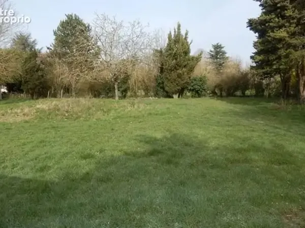 Terrain 580 m²