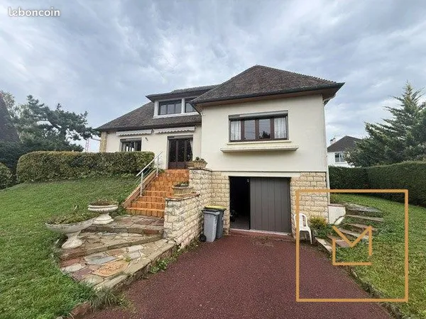 Maison 7 pièces 150 m²
