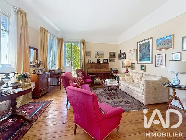 Maison 11 pièces 250 m²