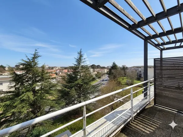 GRADIGNAN -ATTIQUE 4 pièce(s) 81.41m2