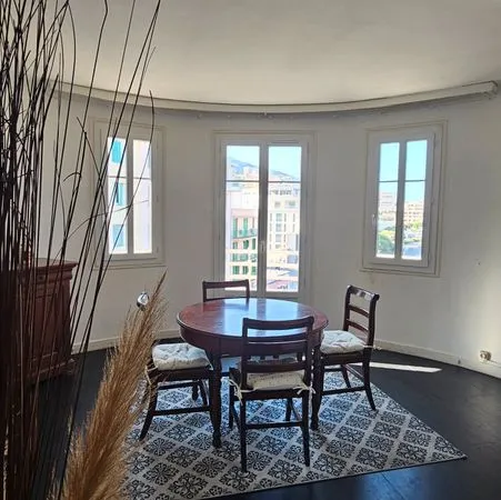 Appartement T4 “Palais Toga” Centre-ville