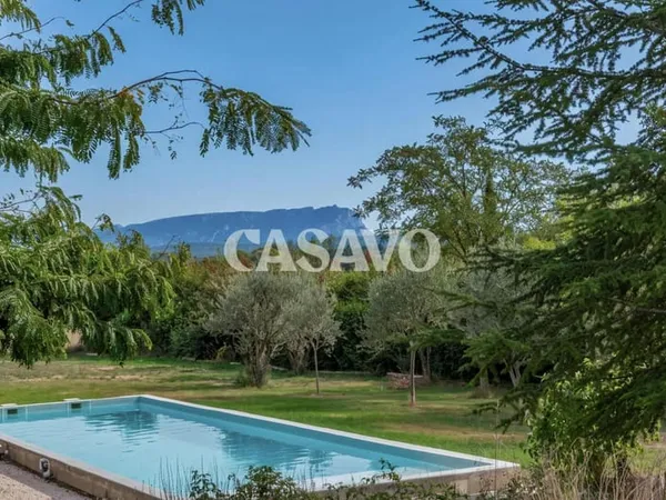 Vente Maison 6 pièces de 186m² - 13540 Aix-en-Provence