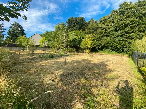 Terrain viabilisé 690m2