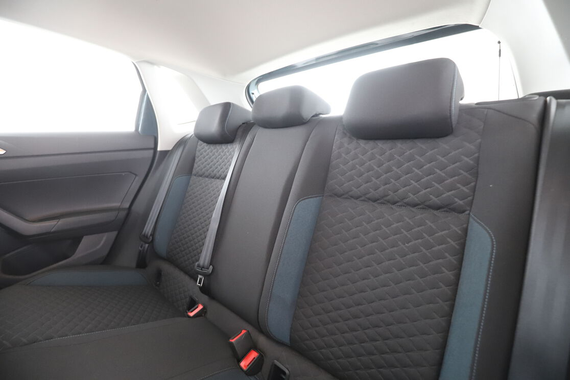 Volkswagen Polo 1.0 TSI IQ.Drive — photo 13