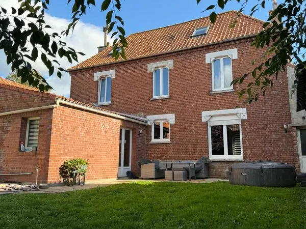 Delettes - Maison rénovée 125 m² + dépendance 100 m²