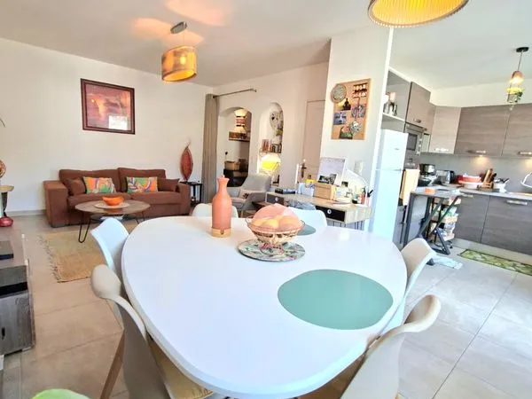 Beau et grand duplex récent