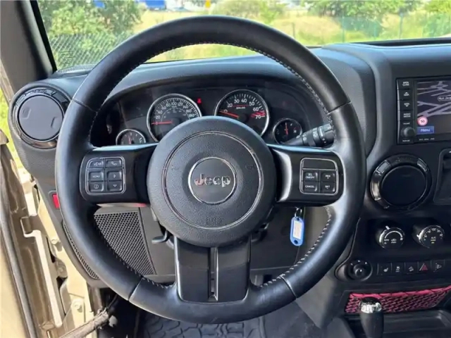 Jeep Wrangler v6 3.6 pentastar 284 - 4x4 rock trac bva — photo 16