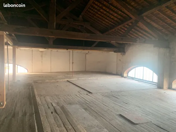 Plateau brut viabilisé avec permis de construire accordé pour un logement T4 duplex — Romans-sur-Isè
