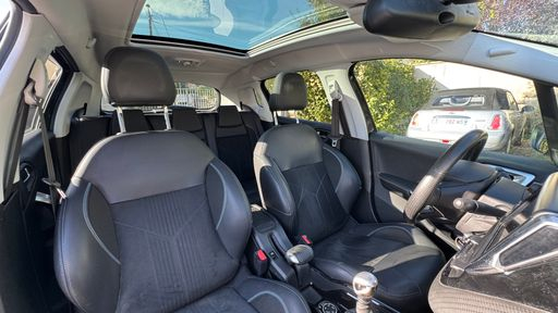 Peugeot 2008 Crossway 1.2 130.00 - Crossway – 2019 – 98297 km – Essence – Boîte Manuelle — photo 20