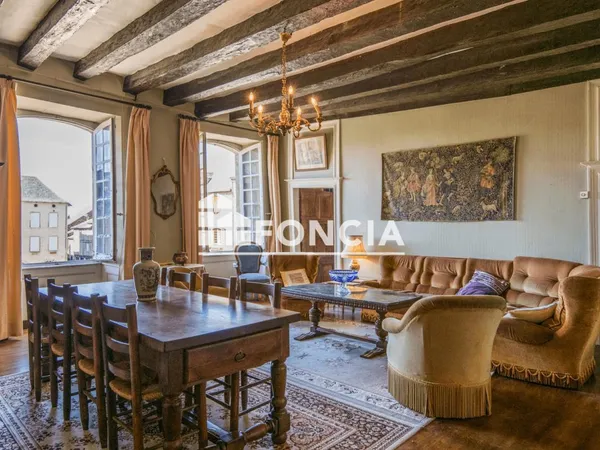 Maison de caractère de 250 m² au coeur de la bastide de Sauveterre-de-Rouergue