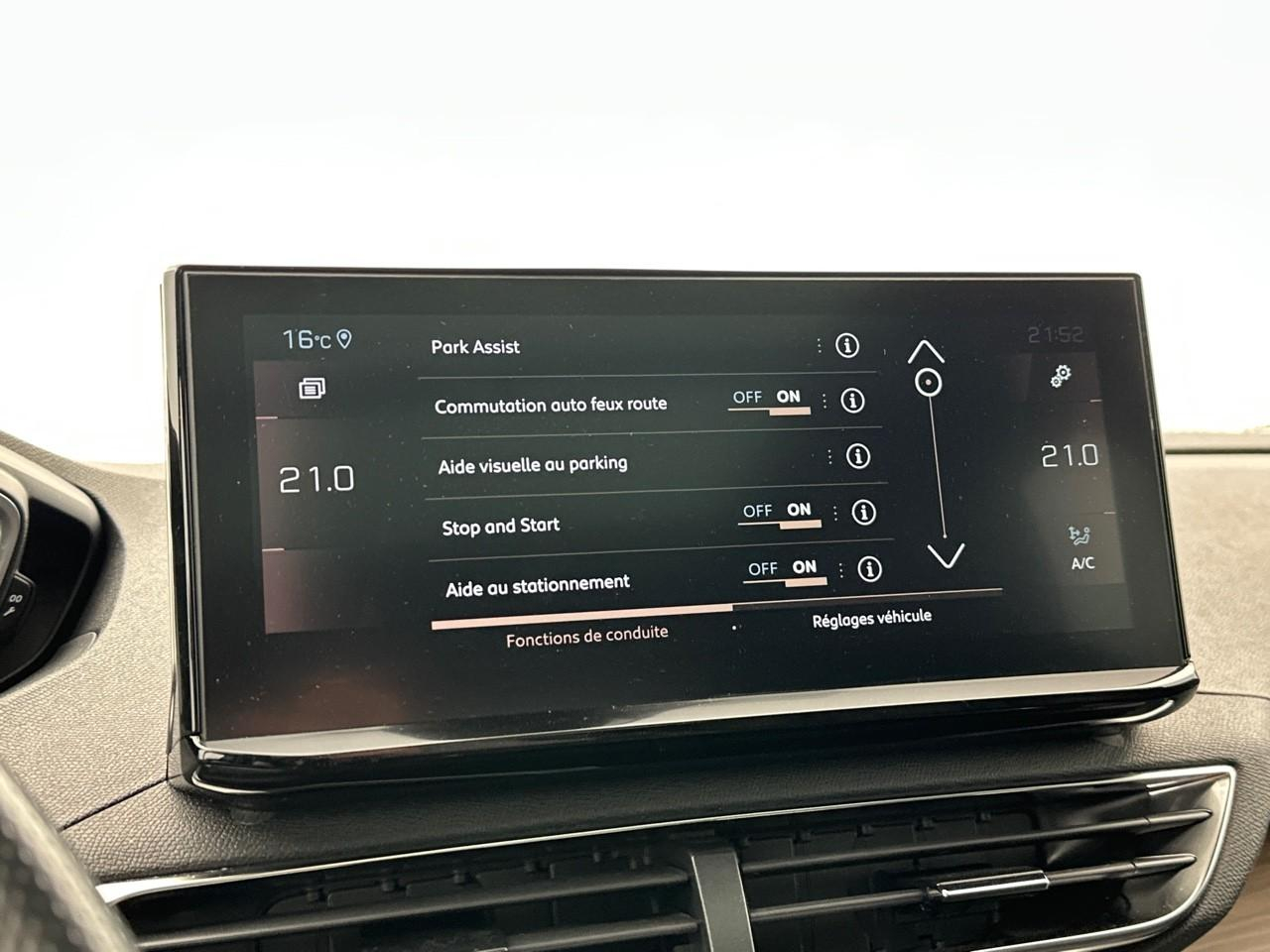 Peugeot 3008 puretech 130ch s&s eat8 gt pack — photo 23