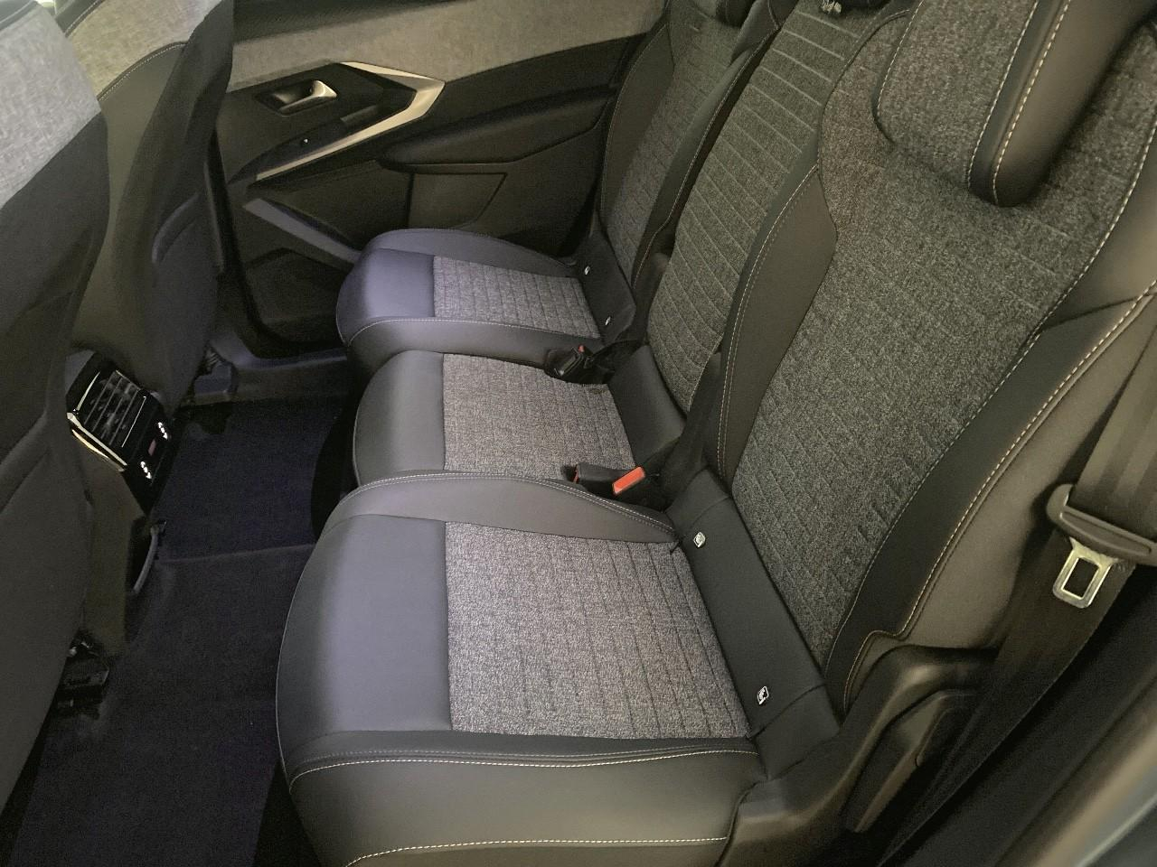 Peugeot 5008 hybrid 145 ch e-dcs6 allure — photo 10
