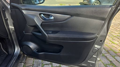 Nissan Qashqai 1.2 DIG-T 115 - N-Connecta – 2018 – 82560 km – Essence – Boîte Manuelle — photo 40