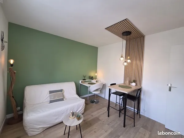 Studio meublé entièrement rénové