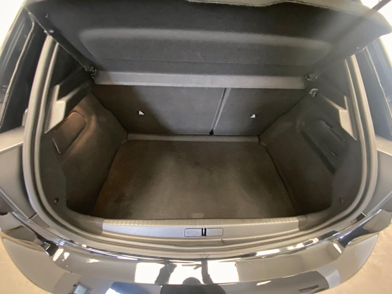 Peugeot 208 hybrid 110 ch e-dcs6 allure — photo 6