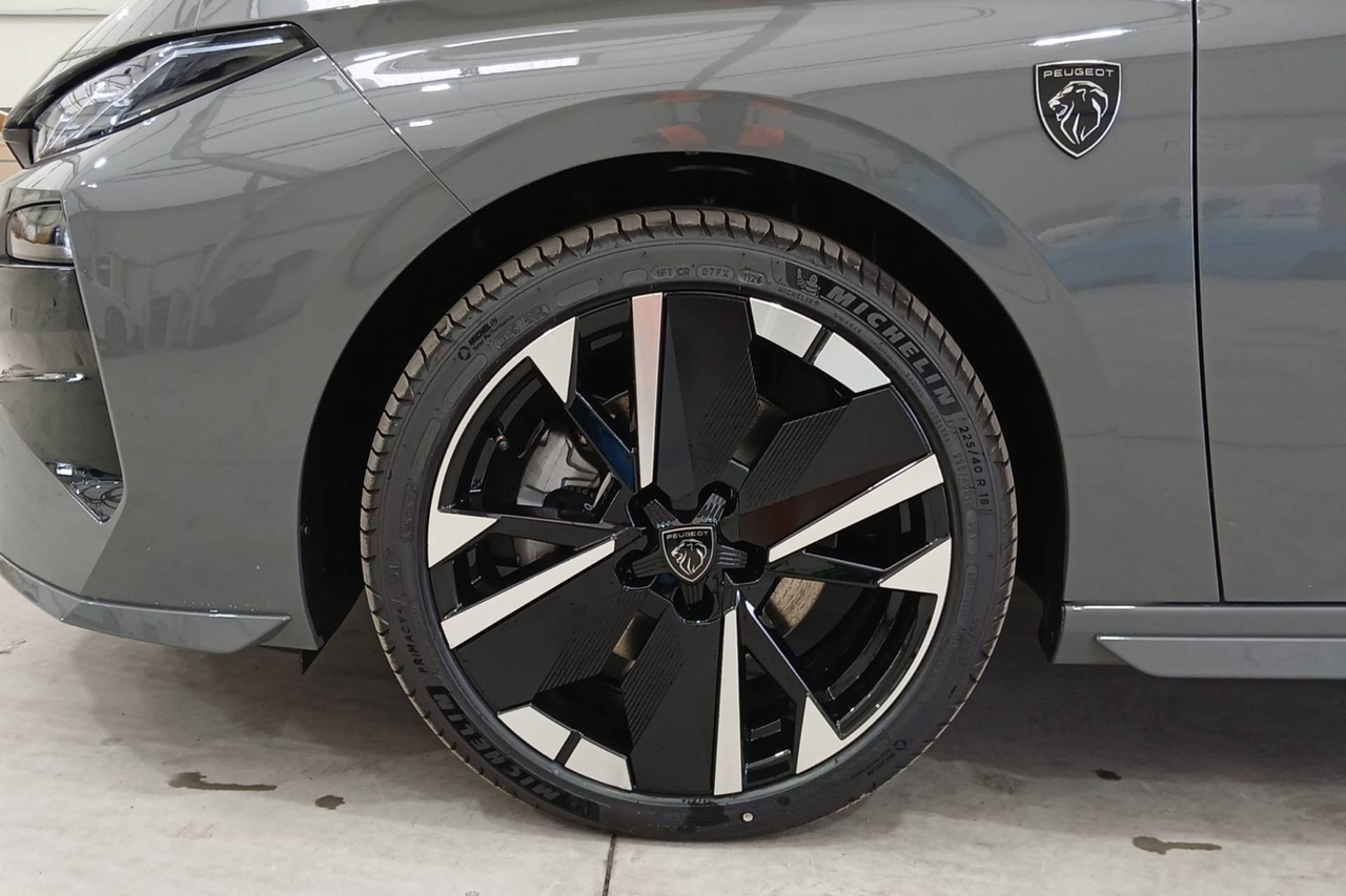 Peugeot 308 — photo 9