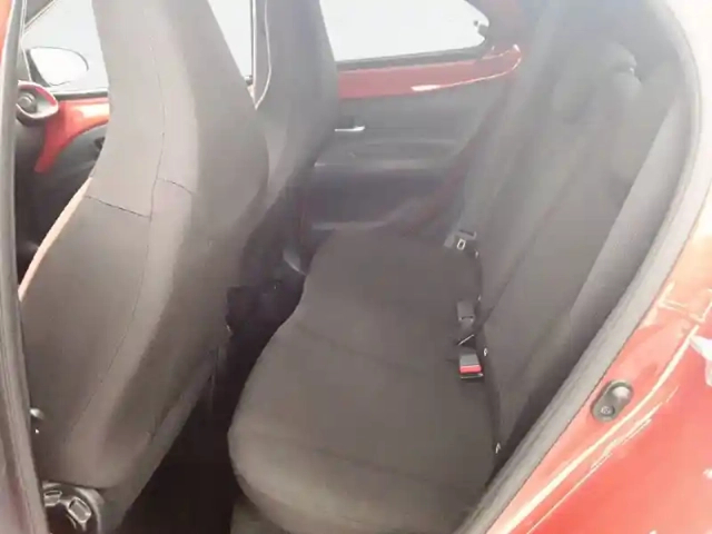 Toyota Aygo X 1.0 vvt-i 72 s-cvt — photo 37