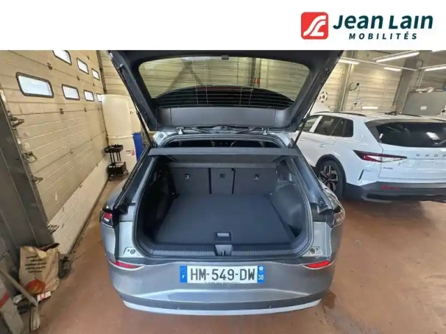 Volkswagen T-Roc 1.5 etsi hybrid 150 ch dsg7 — photo 10