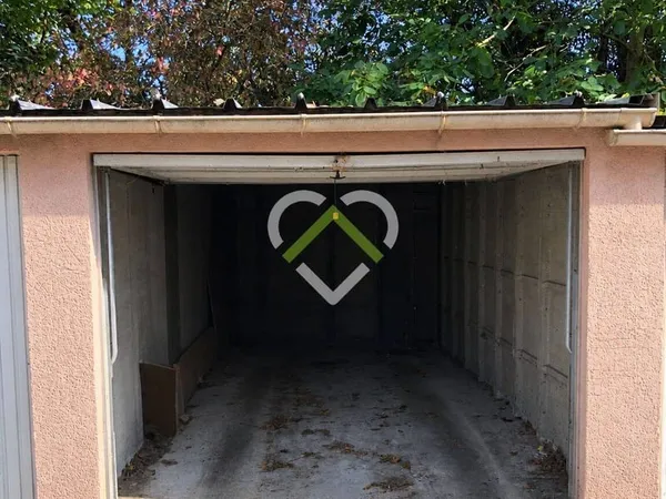 Parking 16 m²