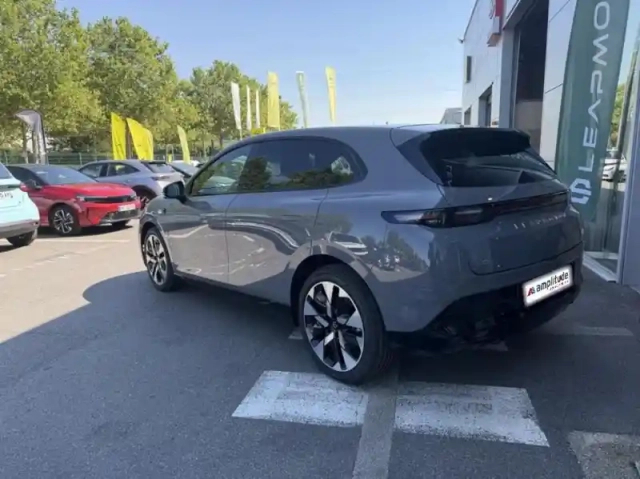 Leapmotor B05 bev 218ch pro max 67,1 kwh design — photo 5