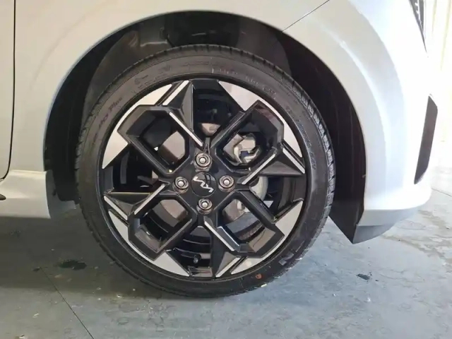 Kia Picanto 1.0 gdi 68 ch bvma5 — photo 9