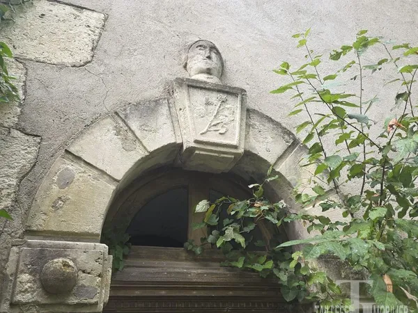 Propriété 6 pièces 167 m²