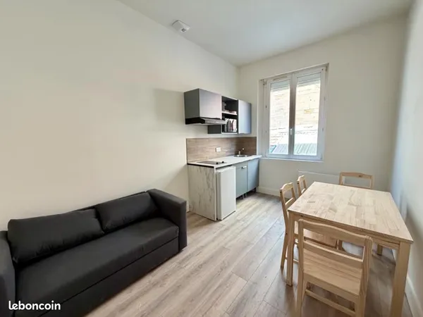 Studio 1 pièce 20 m²
