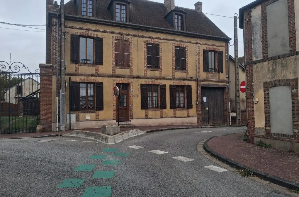 Photo 1
