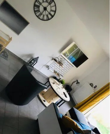 Loue maison trois chambres