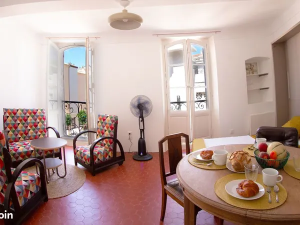 Charmant T2 meublé de 42 m² - Les Halles -Tout compris - Novembre à Juin