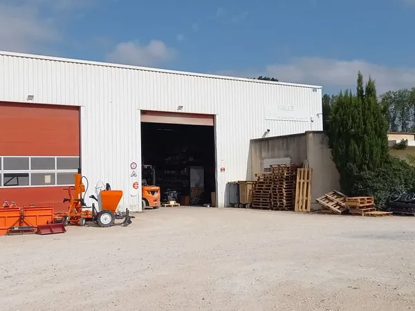 Entrepot de 487m2 a louer