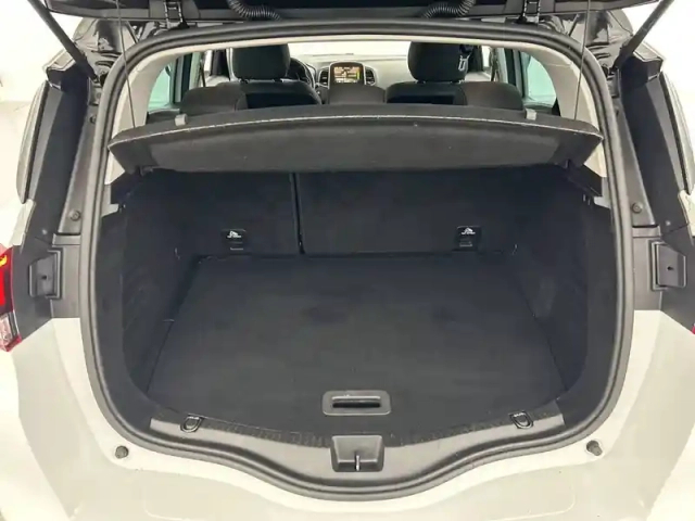 Renault Scenic dci 110 energy — photo 27