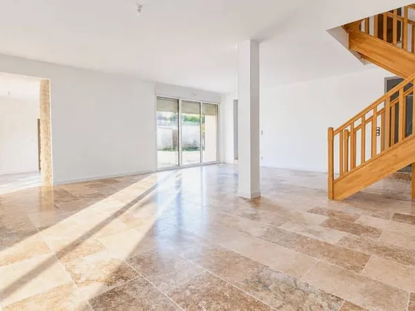 Maison 8 pièces 224 m²