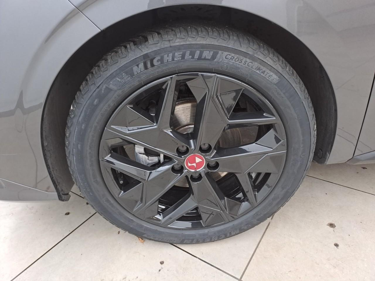 Ds Ds 4 bluehdi 130 eat8 performance line+ — photo 11