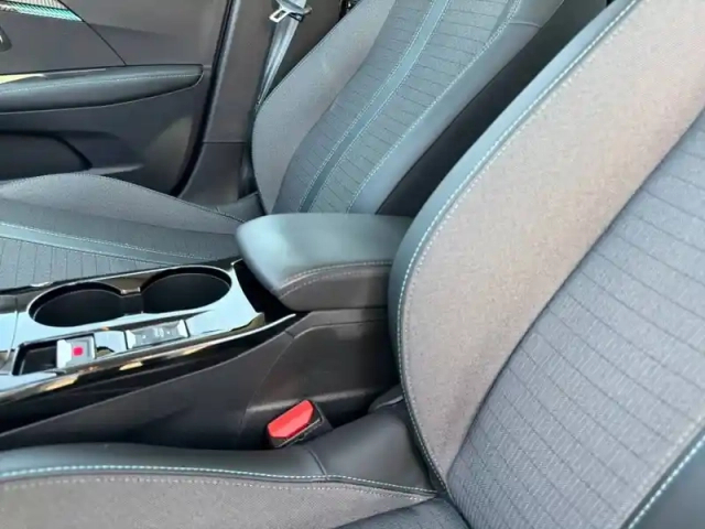 Peugeot 208 electrique 50 kwh 136ch — photo 19