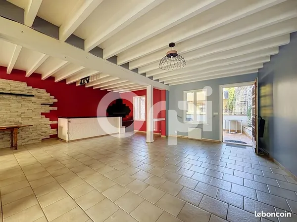 Maison 2 pièces 115 m²