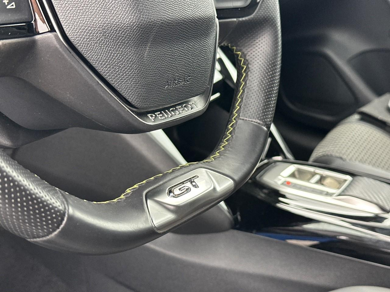 Peugeot 208 puretech 100 s&s eat8 gt — photo 34