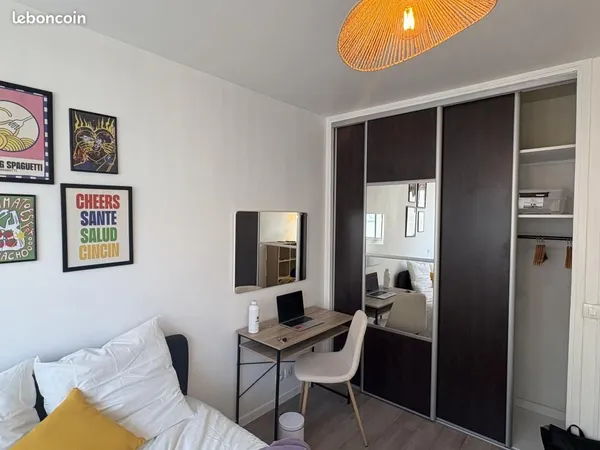 Chambre 1 pièce 11 m²