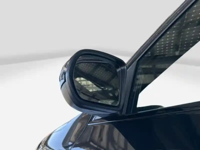 Mercedes Gla 250 e hybrid eq amg line — photo 16