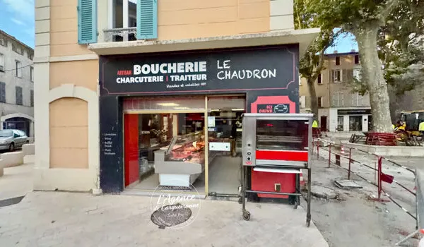 Local commercial 3 pièces 51 m²