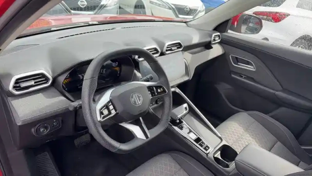 Mg Zs 1.5 l hybrid+ 197 ch — photo 14